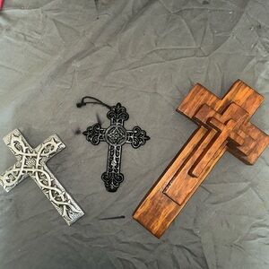 Wooden and Metal Cross Wall Decor Set
